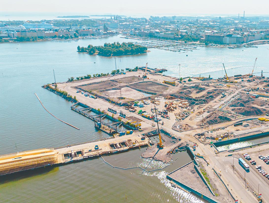 Dronekuva Nihdistä heinäkuun 2022 lopussa.